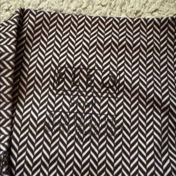 FLEO small chevron leggings brown tan women’s workout athletic gym running - Picture 3 of 8